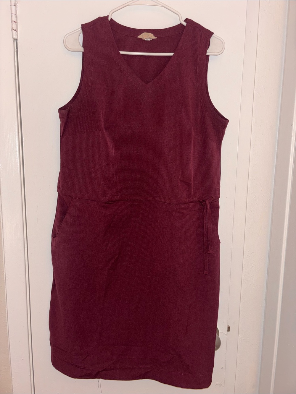 Duluth Trading Co Burgundy Sleeveless V-Neck Dress